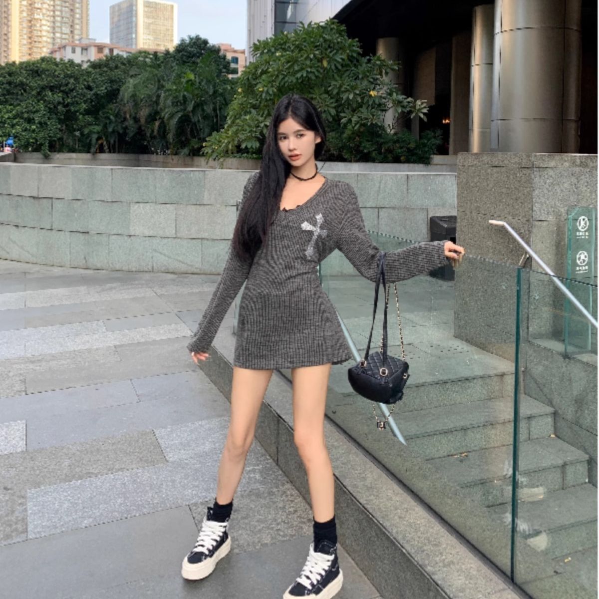 Hot girl cross v-neck long-sleeved knitted dress for women in spring, autumn and winter temperament slim strap waist-hugging short skirt