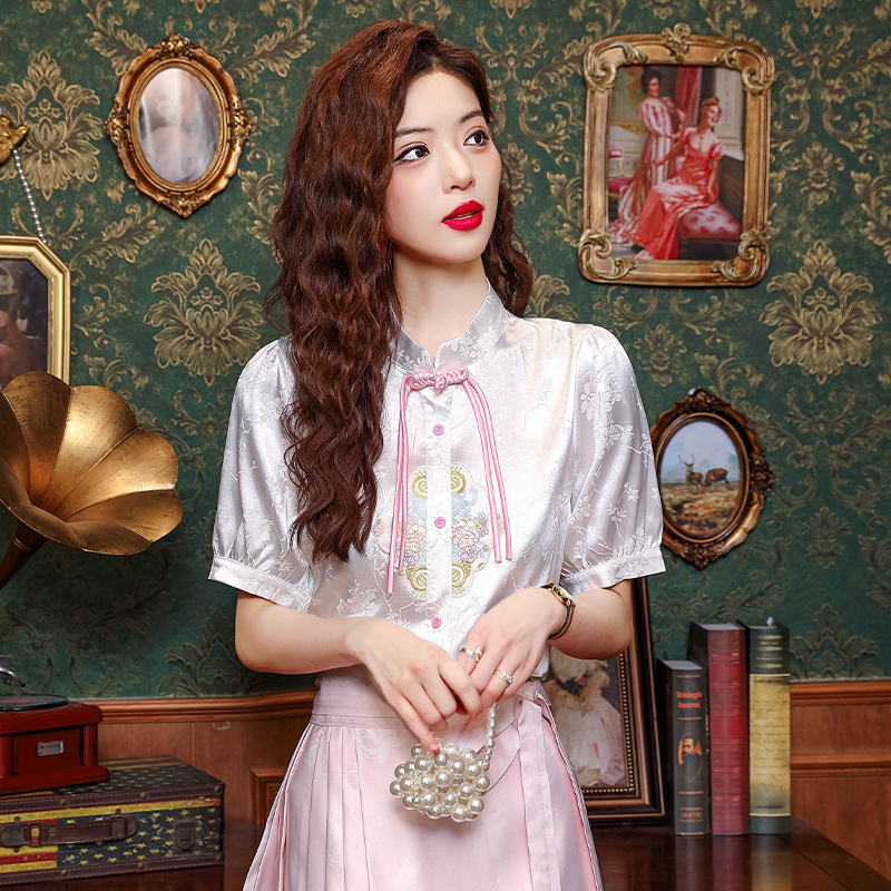 Real shot of new Chinese style folding satin short-sleeved shirt 2025 summer new stand collar heavy industry embroidered horse-face skirt top