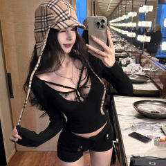 Lace spliced ​​sexy V-neck long-sleeved T-shirt for women in spring and summer slim base shirt pure tights