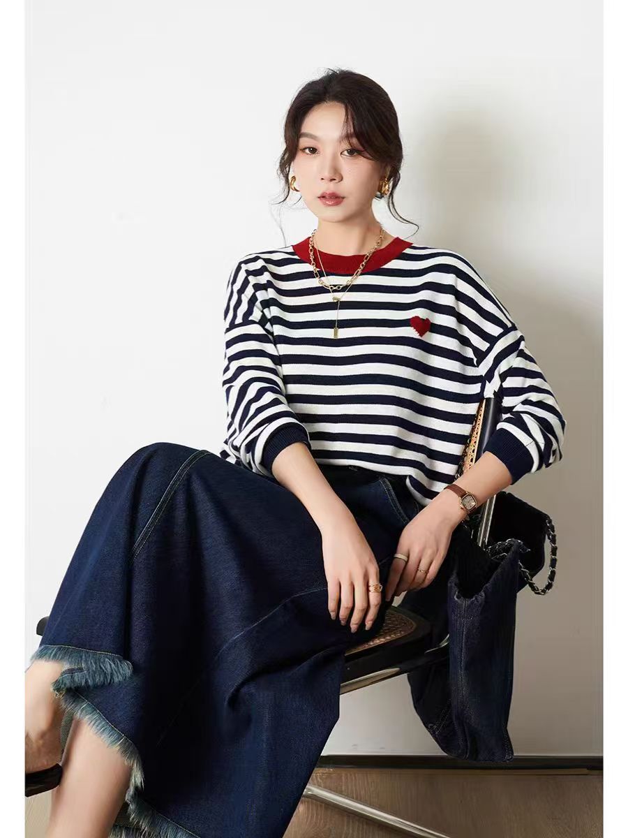 2025 spring suit new navy striped Korean sweater women's loose lazy style versatile early spring T-shirt