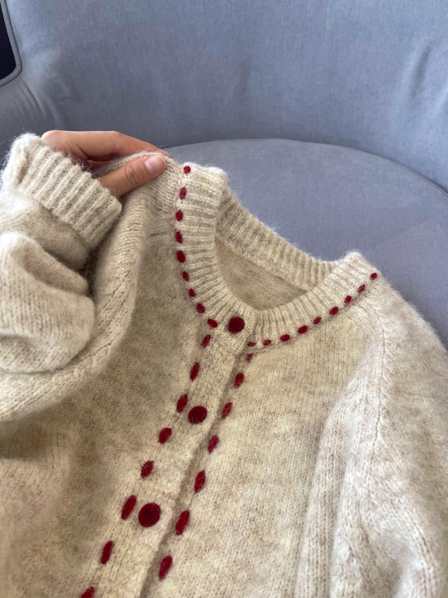French retro cardigan sweater for women 2025 spring loose lazy design thickened autumn and winter casual knitted jacket