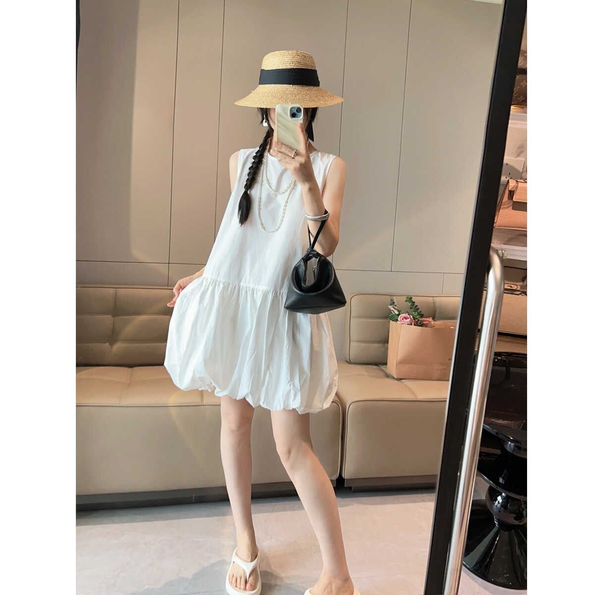 Korean white sleeveless vest dress for women in summer gentle style skirt with small loose flower bud short skirt