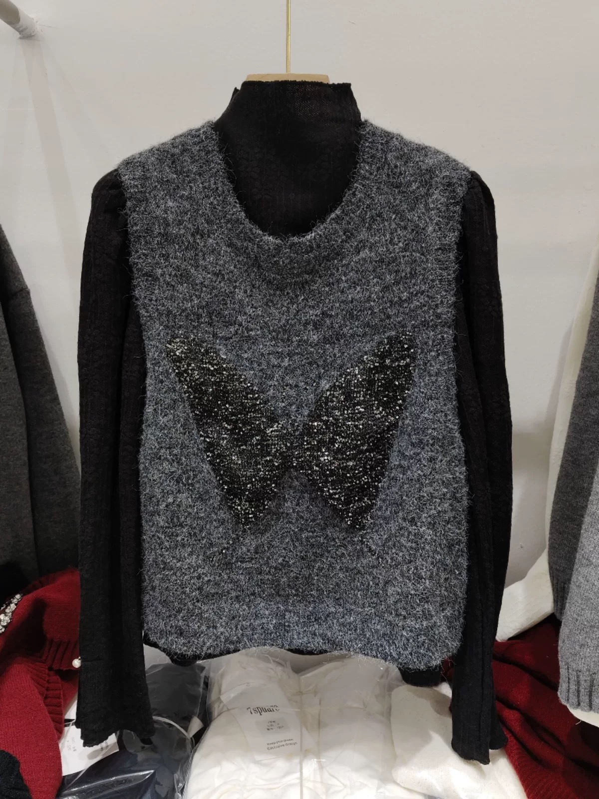 Heavy Industry Butterfly Sequin Knitted Vest for Women's Autumn and Winter New Style Behind the Design Niche Sweater Vest