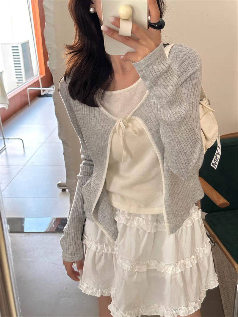 Korean design gentle suit for women's fake two-piece cardigan knitted sweater + white fluffy skirt two-piece set