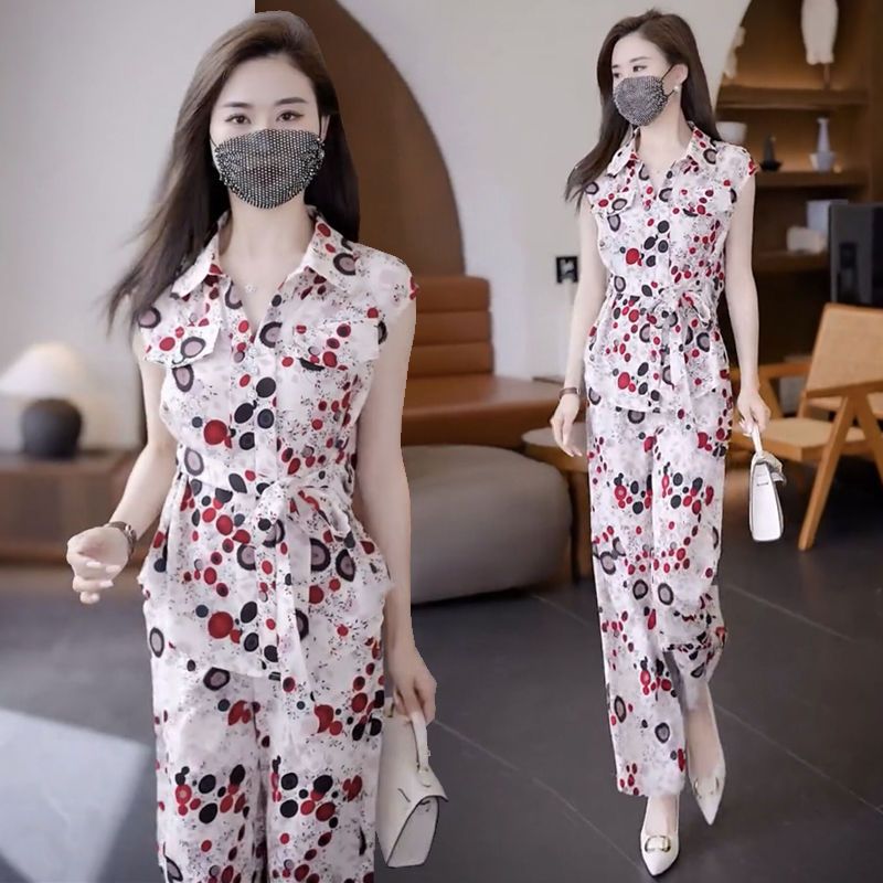 Casual suit for ladies 2025 new summer temperament fashionable and fashionable age-reducing short-sleeved wide-leg pants two-piece set