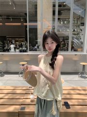 Sweet milky light yellow halter neck sleeveless shirt for women in summer new pure and beautiful style age-reducing flesh to make them look slimming tops and doll shirt
