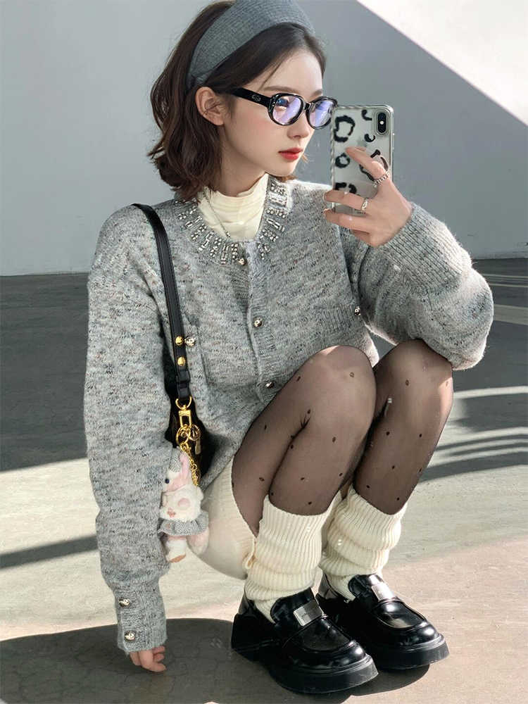 Niche design gray sweater cardigan for women 2025 spring new unique super good looking knitted short jacket