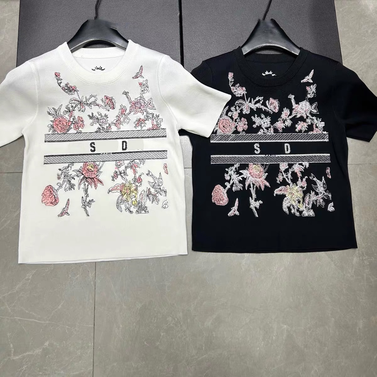 2025 early spring new slim fit and slim high-quality embroidered round neck floral letters versatile knitted short sleeves