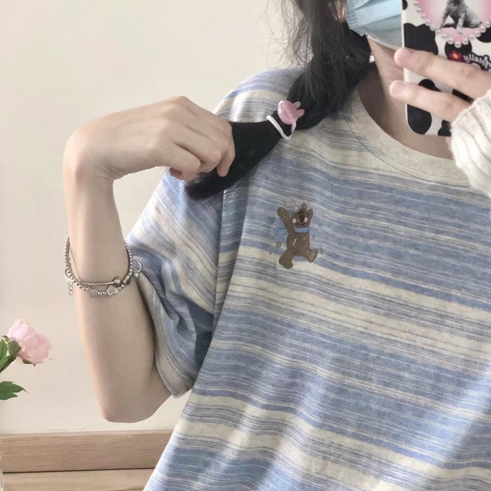 Creamy blue striped bear embroidered short-sleeved T-shirt for women loose casual design half-sleeved top