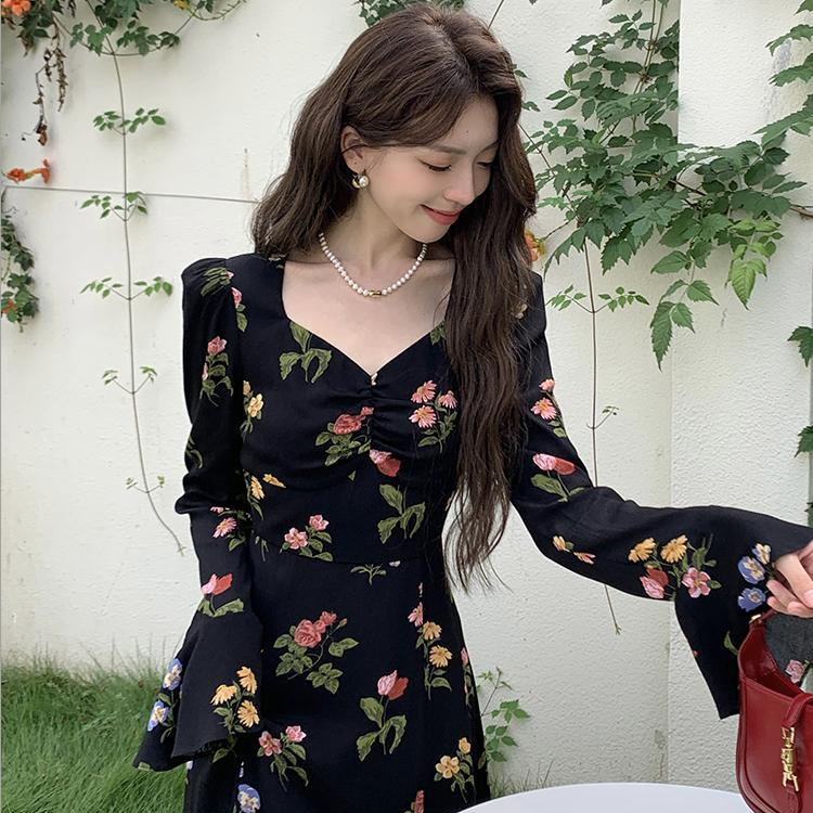 New women's new slim mid-length dress French romantic designer fashionable slit floral skirt