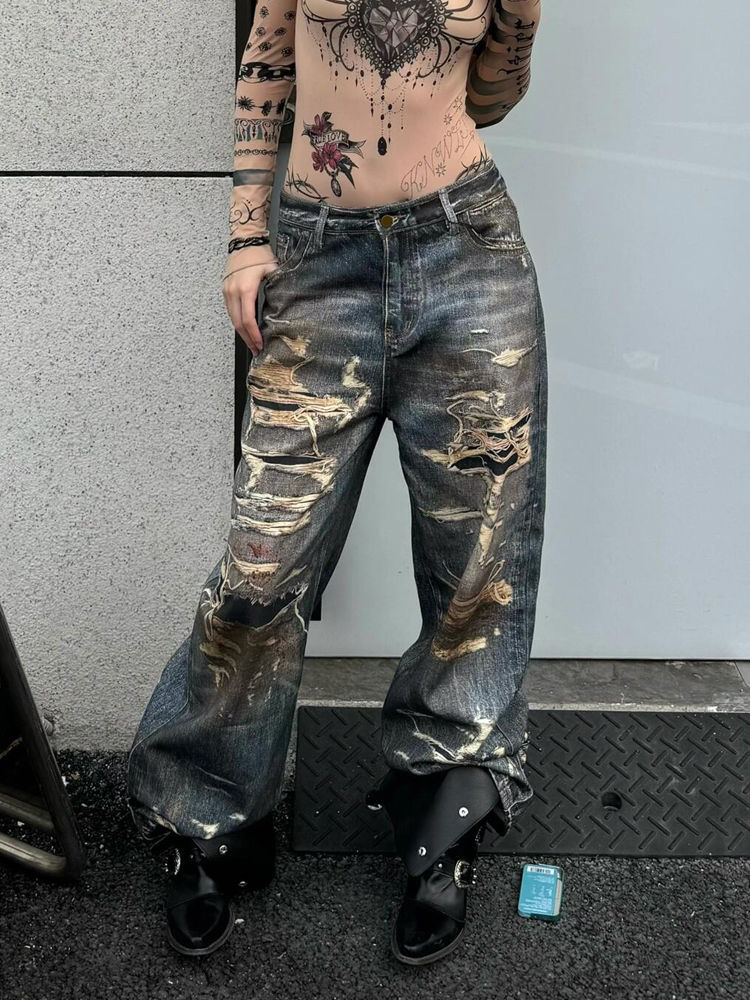 Large size retro washing and big destruction spray printing jeans for women in autumn and winter new hot girl design dirty and dyed floor pants