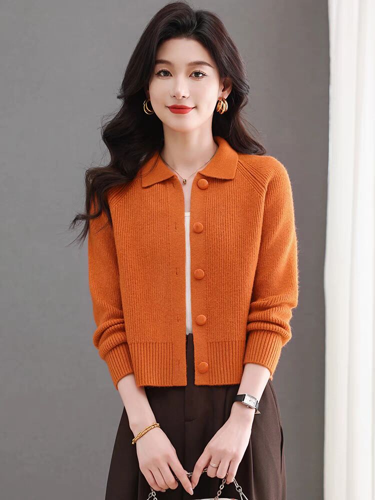 Lapel small fragrant style sweater jacket for women in spring and autumn wear fashionable age-reducing top design zipper knitted cardigan