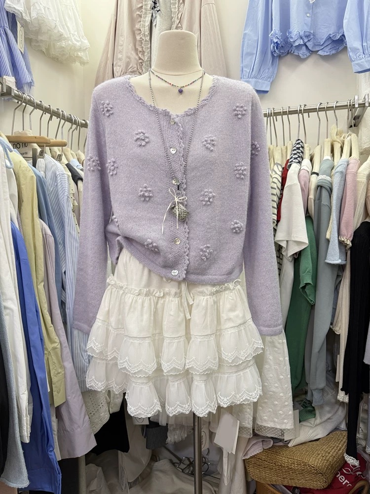 Korean version of spring new thirteen-row loose shell buckle exquisite crochet design age-reducing slimming versatile sweater cardigan