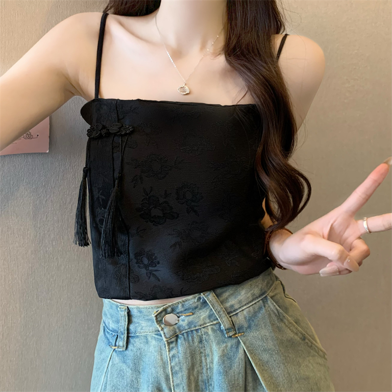 Real-life wholesale price 2025 summer new sweet and spicy Chinese style retro Chinese knot design suspender vest with chest pad