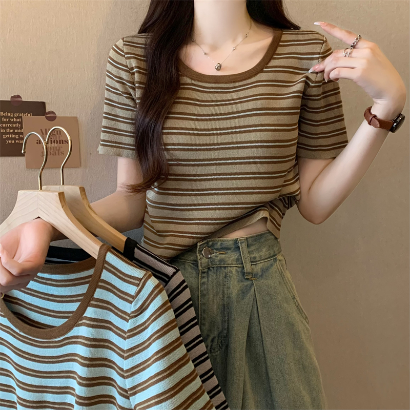 Real-life wholesale price 2025 summer new Korean style slim and slim retro striped short-sleeved T-shirt knitted top for women