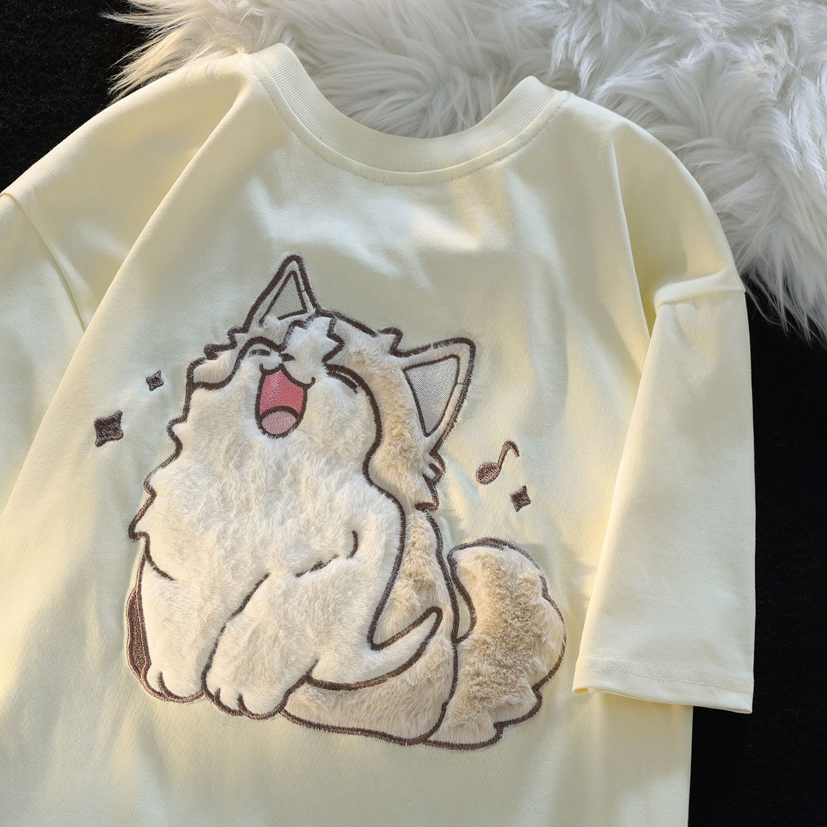 Good quality pure cotton back collar + flocking embroidered summer new short-sleeved T-shirt for men and women
