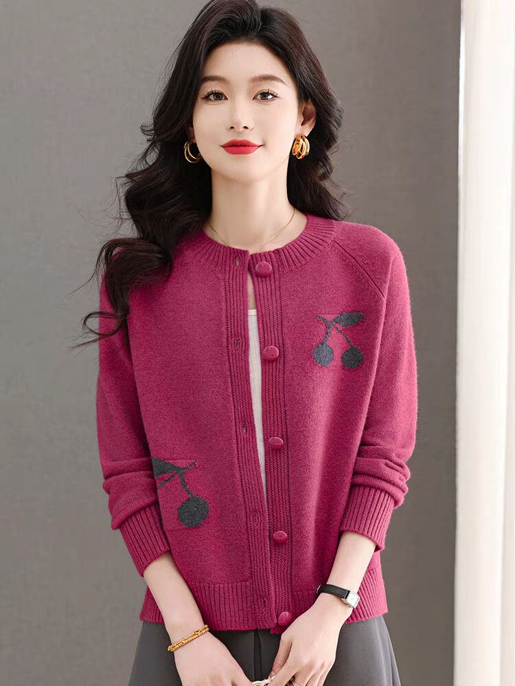 Round neck knitted cardigan for women in spring and autumn new mother top loose outerwear cashmere sweater