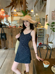 Real shot~Swaying spring French floral dress spring and summer vacation style waist-hugging temperament suspender skirt short skirt