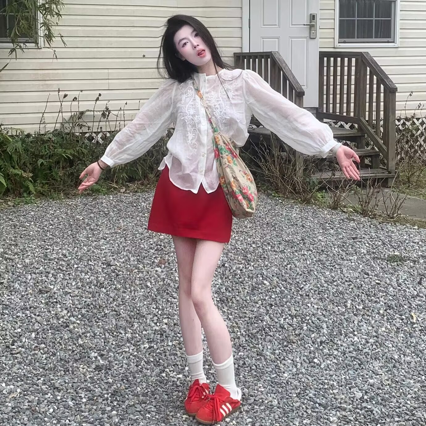 2025 early spring new style super beautiful unique Korean small white shirt red skirt suit women