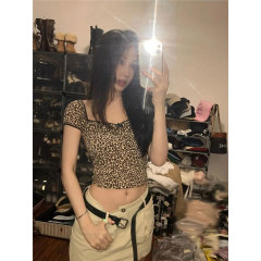 Leopard print short-sleeved T-shirt for women in spring new short high-waisted hot girl pure one-shoulder top