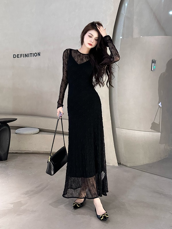 New spring and autumn French temperament celebrity hollow lace mesh suspender dress sexy two-piece set