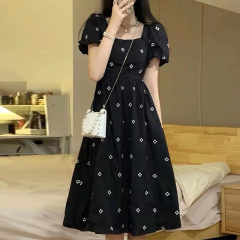 2025 new French sweet square collar black floral dress for women in summer high-end sense waist-hugging long skirt