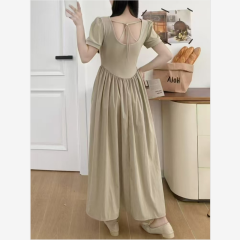 French square collar high-waisted gentle breeze women's dress, small-group design 2025 summer new small figure splicing long dress