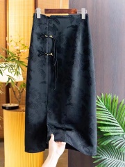 Jacquard skirt for women in early spring 2025 new Chinese style beads and buckles tassels slit hip skirt for women