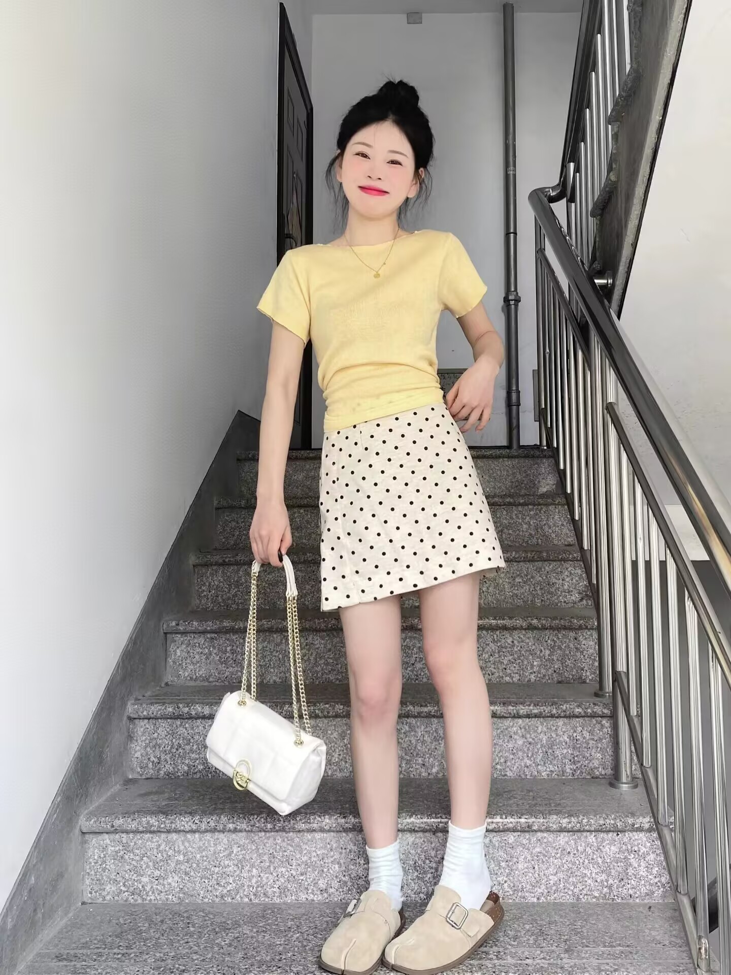 Summer outfit with a complete set of summer women's clothing for summer outfit yellow short-sleeved T-shirt polka dot skirt two-piece set