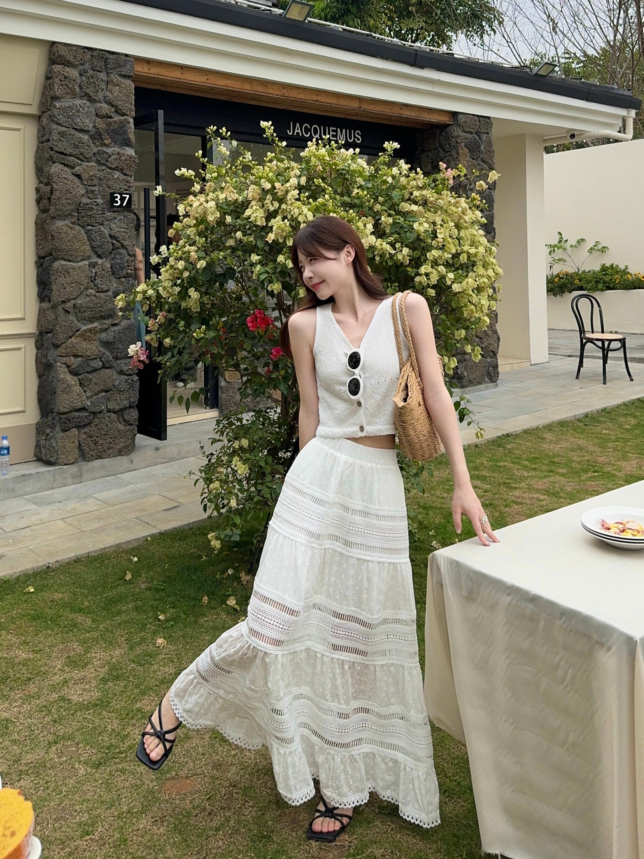 Real shot~ Spring and summer skirt A-line design niche hollow white skirt