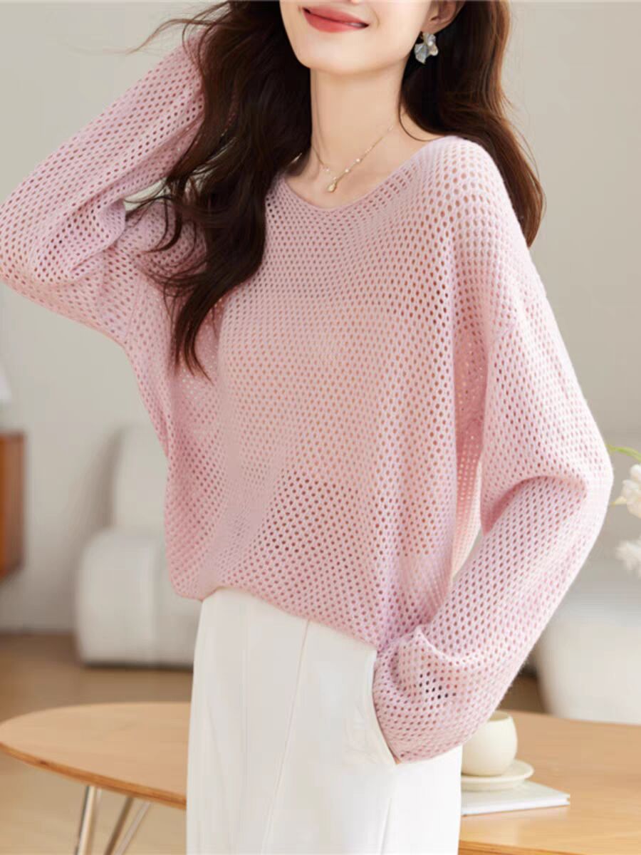 Hollow thin knitted sweater T-shirt for women early spring and autumn new fashionable V-neck loose lazy style bat sleeve top