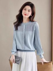 Stylish bubble sleeve knitted top women's base shirt early spring age-defying stylish beautiful small top thin wool sweater