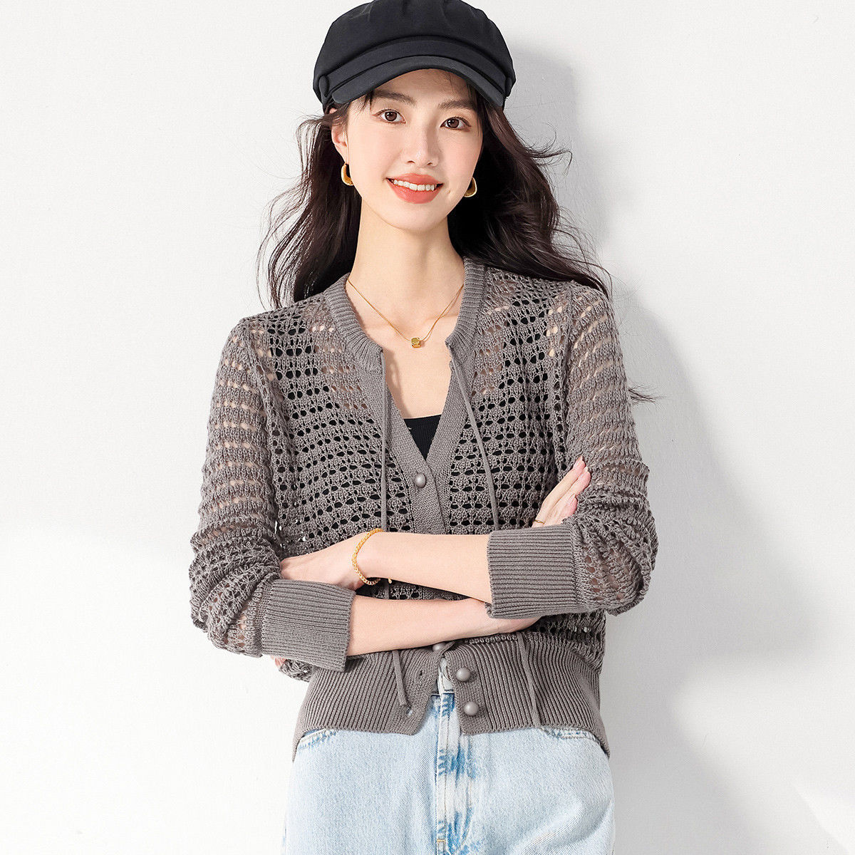 New round neck hollow lace-up knitted cardigan for women's temperament, age-reducing high-end thin jacket