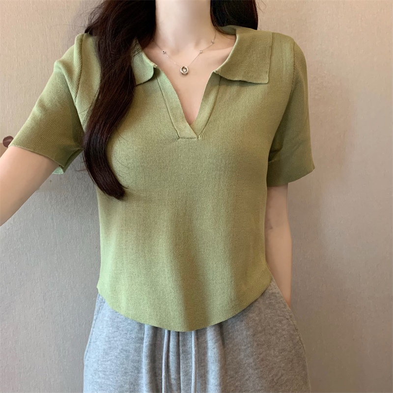 Real-life wholesale price 2025 summer new design niche POLO collar U-shaped hem solid color short-sleeved knit top