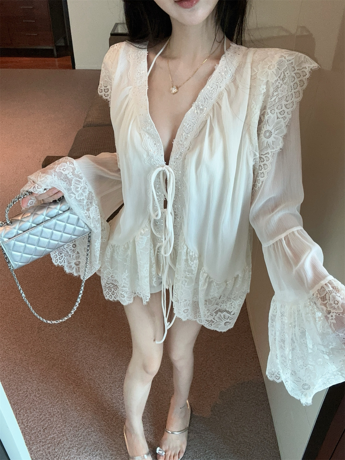 Real shot of sweet and gentle lace spliced ​​lace flap-sleeved chiffon shirt women's top
