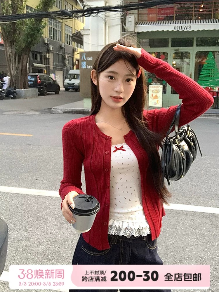 Song Zheng-un's red slim sweater for women in 2025 spring new hot girls versatile cardigan top coat trendy