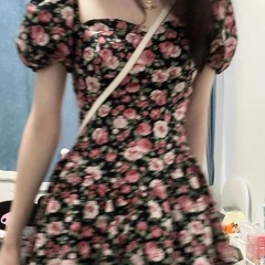 Ramp pure and sweet spicy rose floral dress for women in summer new French short skirt waist-hugging hot girl skirt