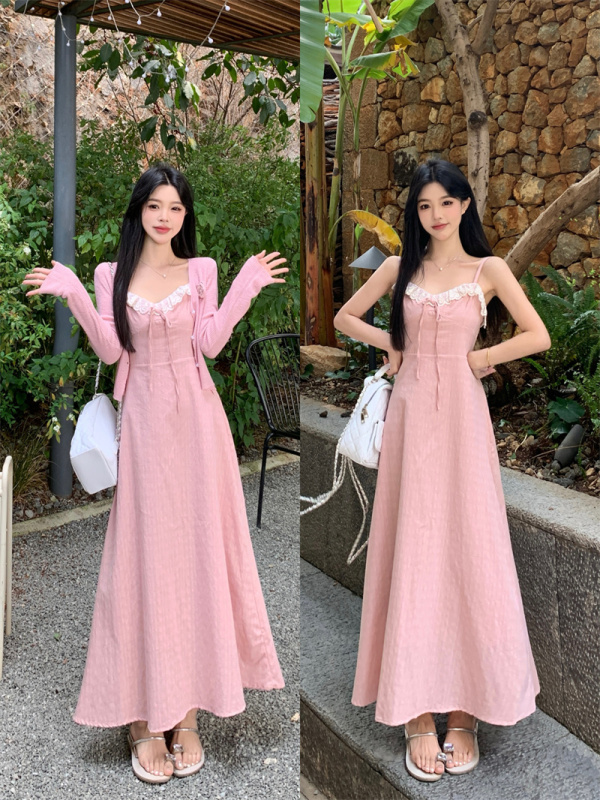 Pinellia sunscreen knitted cardigan + French gentle style super fairy lace suspender dress two-piece set