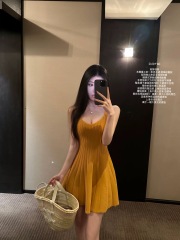 JAMAIS VU's new product Xindong Qianjin Heavy Industry Ice Wire Waist-Close-up Knitted Sling Sleeveless Dress