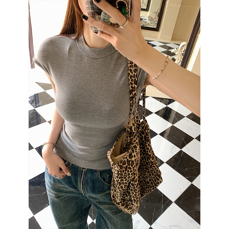 Real shot - Slim round neck short-sleeved T-shirt for women's simple and versatile tight body covering inner bottoming shirt top