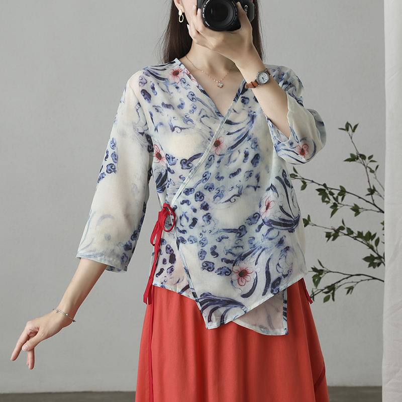 Real photos of new Chinese style Chinese style shirt loose lace-up top for women retro printed age-reducing slanted shirt for women
