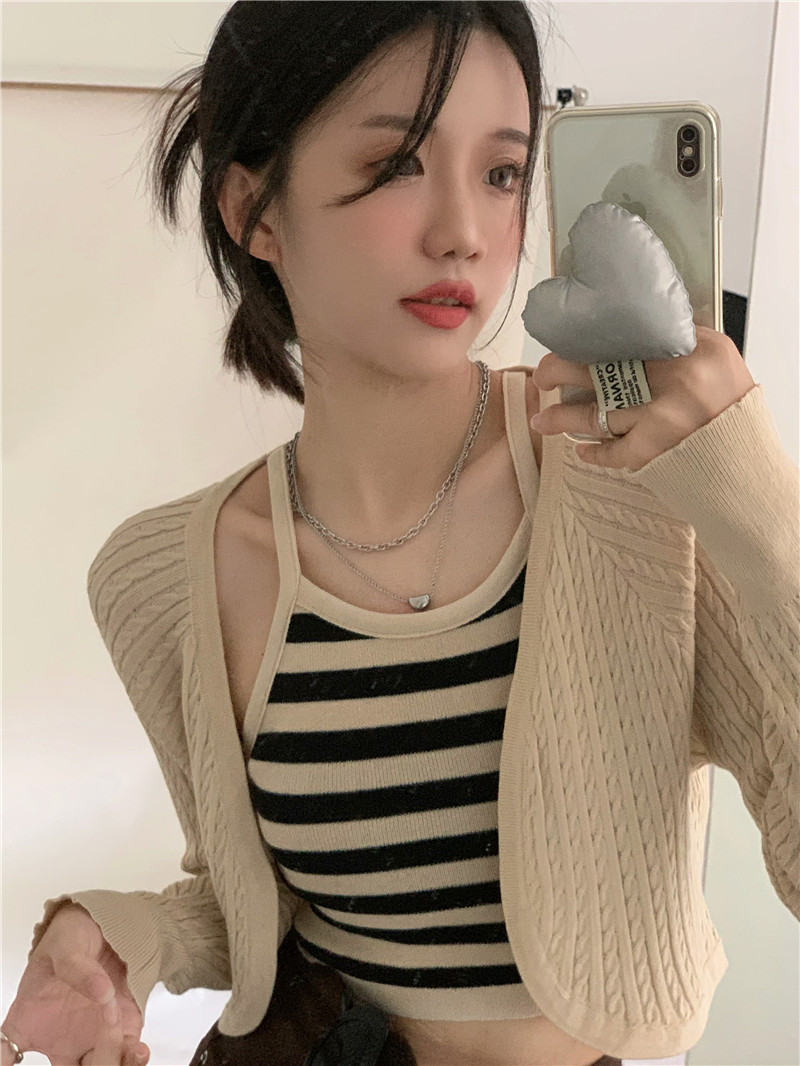 已出貨 短款條紋背心女修身顯瘦內搭吊帶甜辣風百搭外穿兩件套