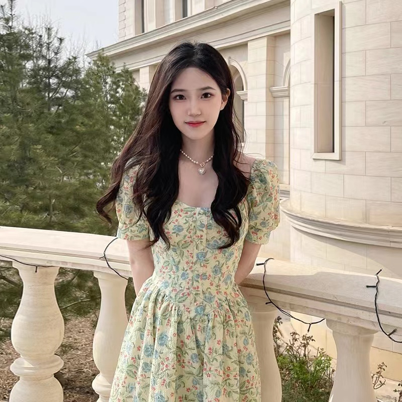 French design niche square collar puff sleeve floral princess dress in summer slim temperament versatile dress for women