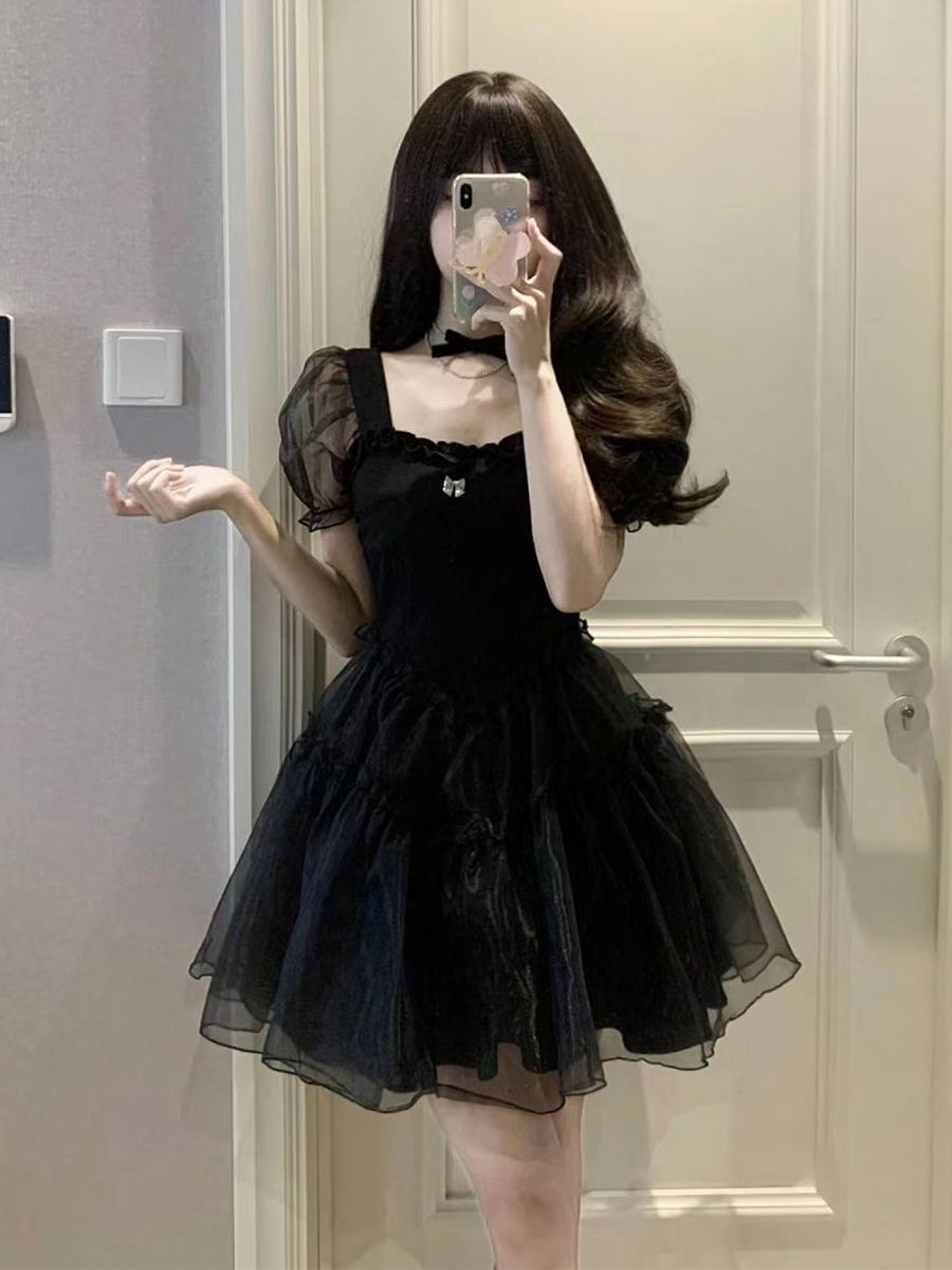 泡泡袖黑色連衣裙女夏季法式高級感氣質蓬蓬公主裙收腰小個子短裙