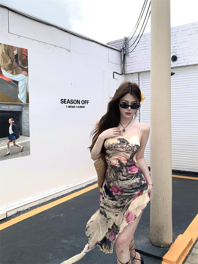 Real shot, love design niche splicing backless irregular suspender dress