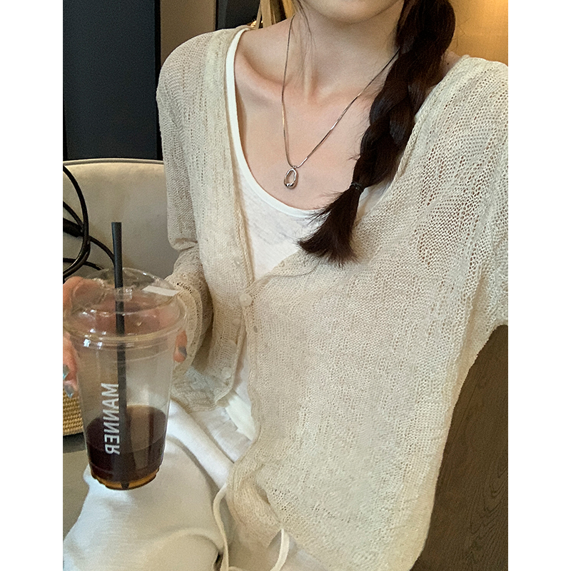 Real photos of summer Korean version loose v-neck temperament versatile linen texture long-sleeved sunscreen sweater top