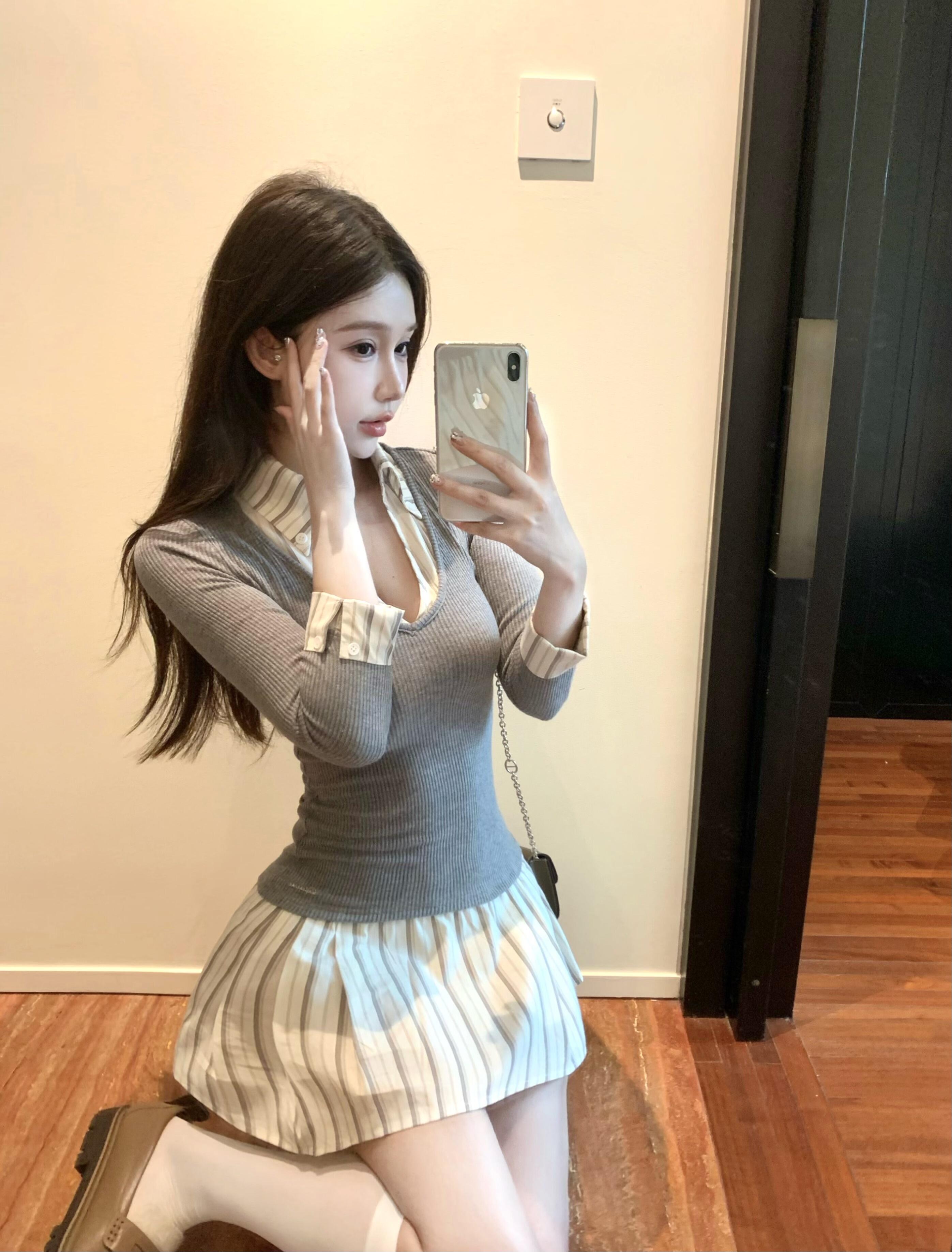 Real shot of spliced ​​striped dress for women in summer design contrasting color slim fit sleeved shirt skirt