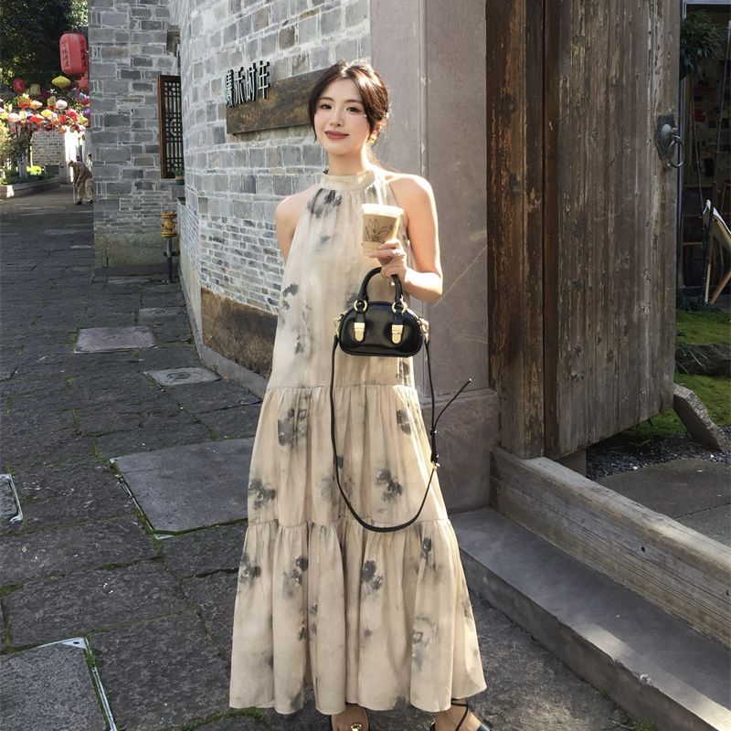 新中式國風扎染掛脖連衣裙女夏季氣質設計感寬鬆A字裙露肩長裙女