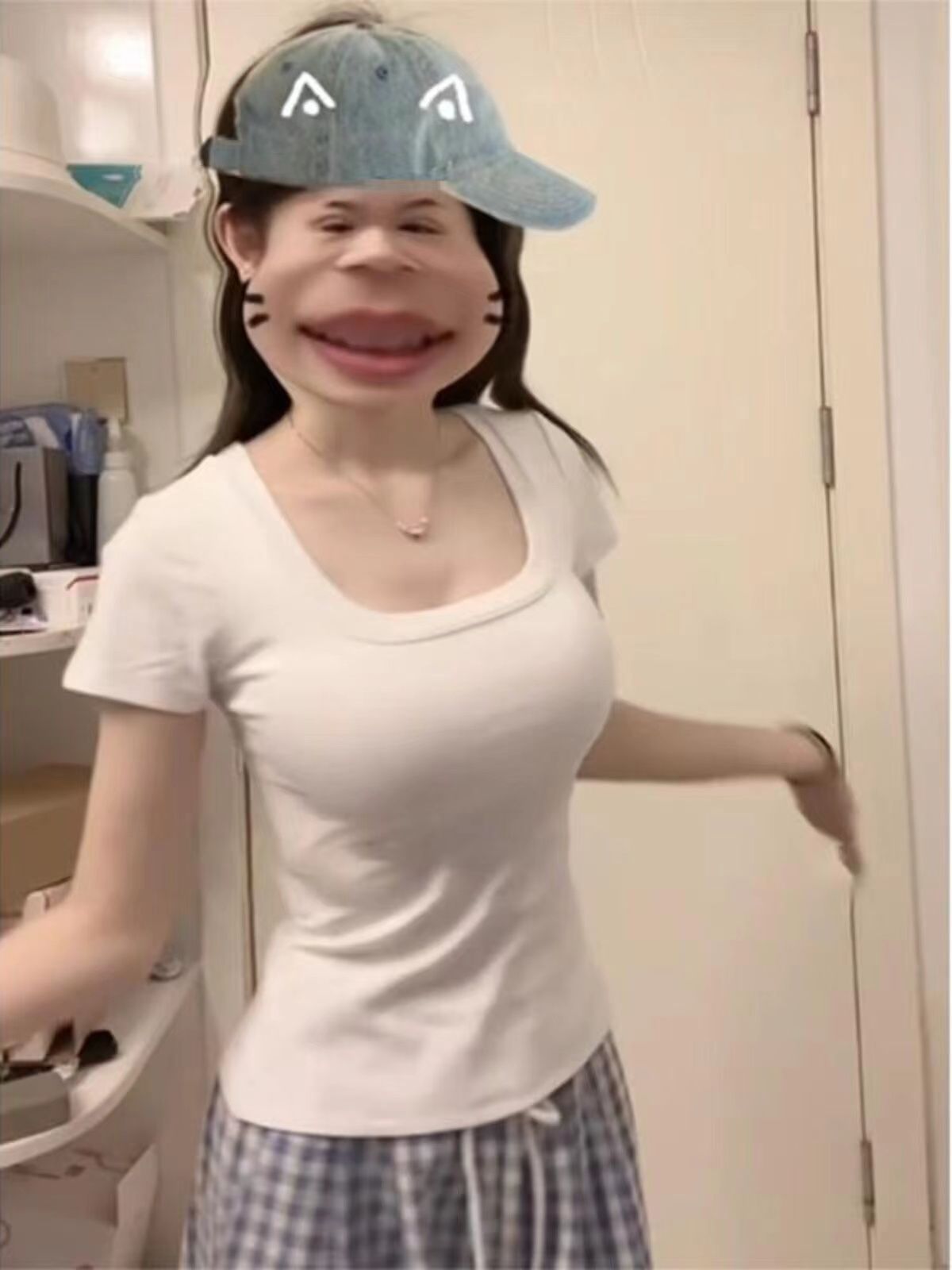 40支1×1帶胸墊白色U領短袖t恤女修身顯瘦辣妹短款上衣