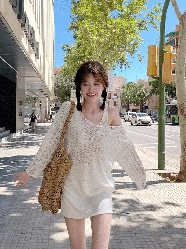 Pure desire style slanted shoulder white hollow pullover sweater for women in spring and summer thin design loose lazy style hoodie